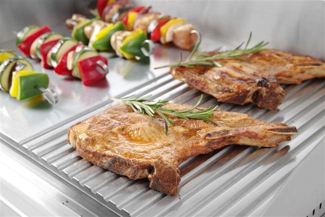 Płyta grillowa 1/2 gładka, 1/2 ryflowana, 230 V, 2,4 kW | HENDI, Profi Line