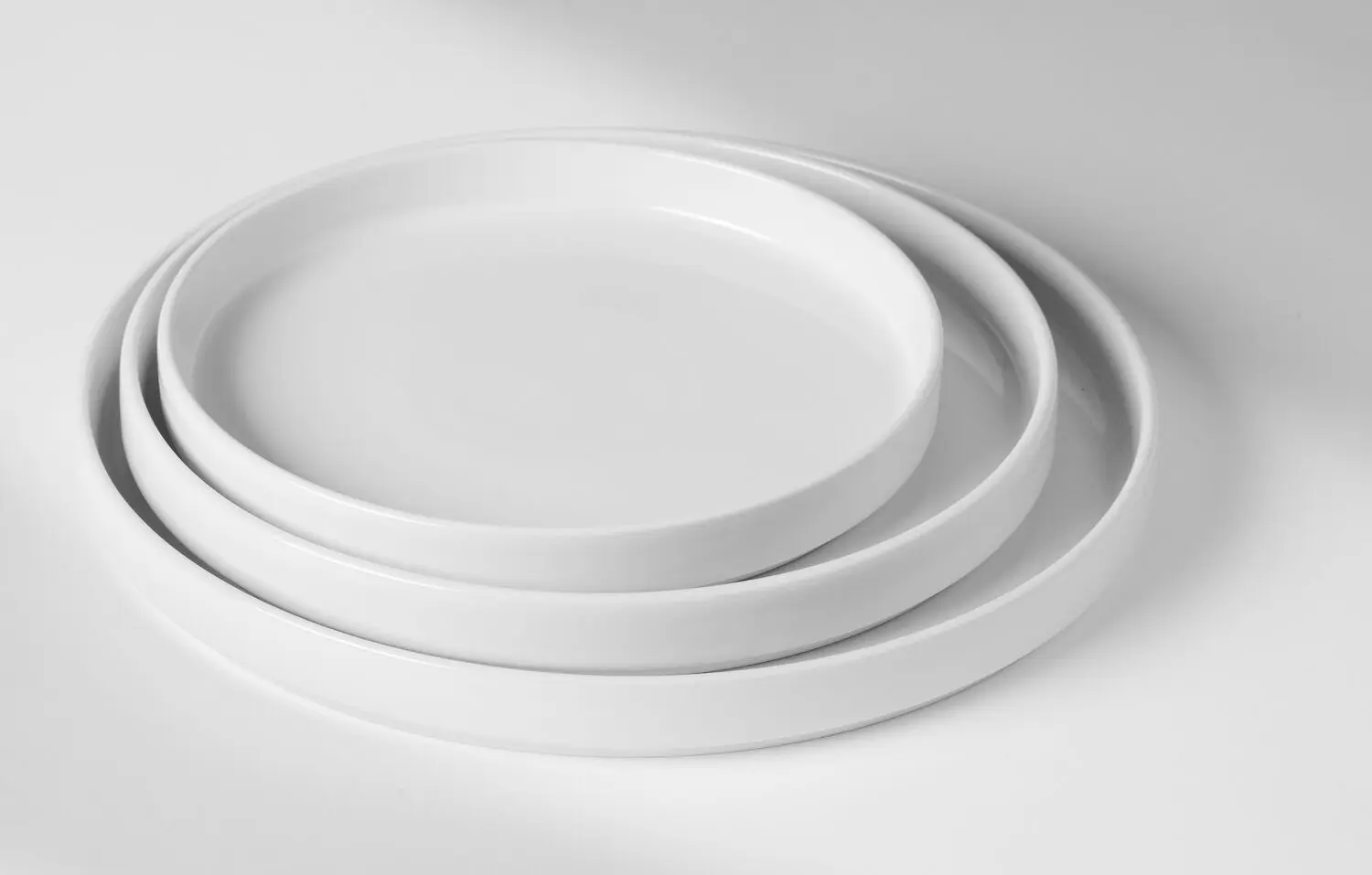 Talerz z porcelany z wysokim rantem, biały, ø240 mm | HENDI, Oslo