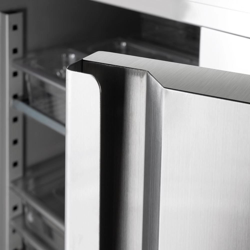 Szafa chłodnicza 2-drzwiowa ze stali nierdzewnej na nóżkach, GN 2/1, 1300 l, 1340×680×1400 mm | STALGAST, 830132