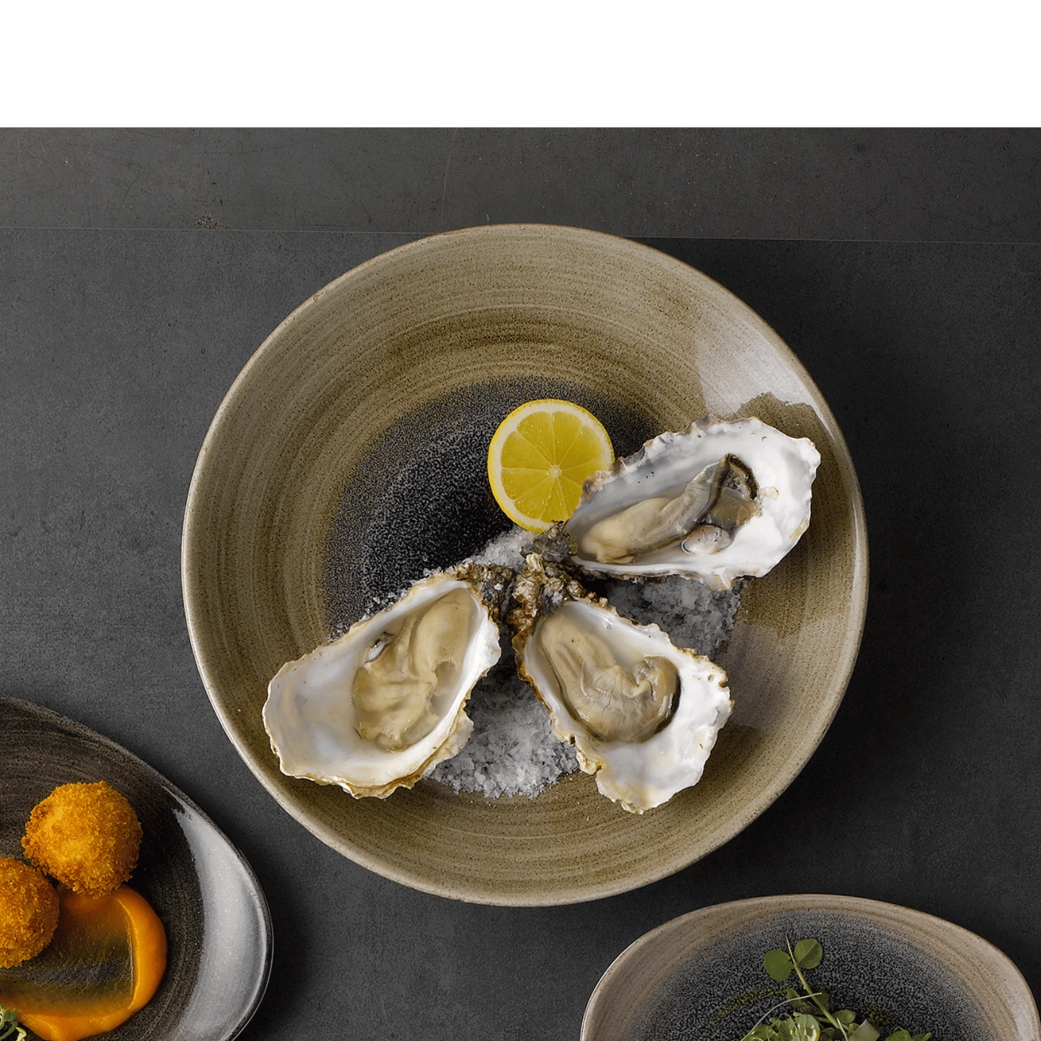 Miska coupe, 1136 ml | CHURCHILL, Stonecast Aqueous Lagoon