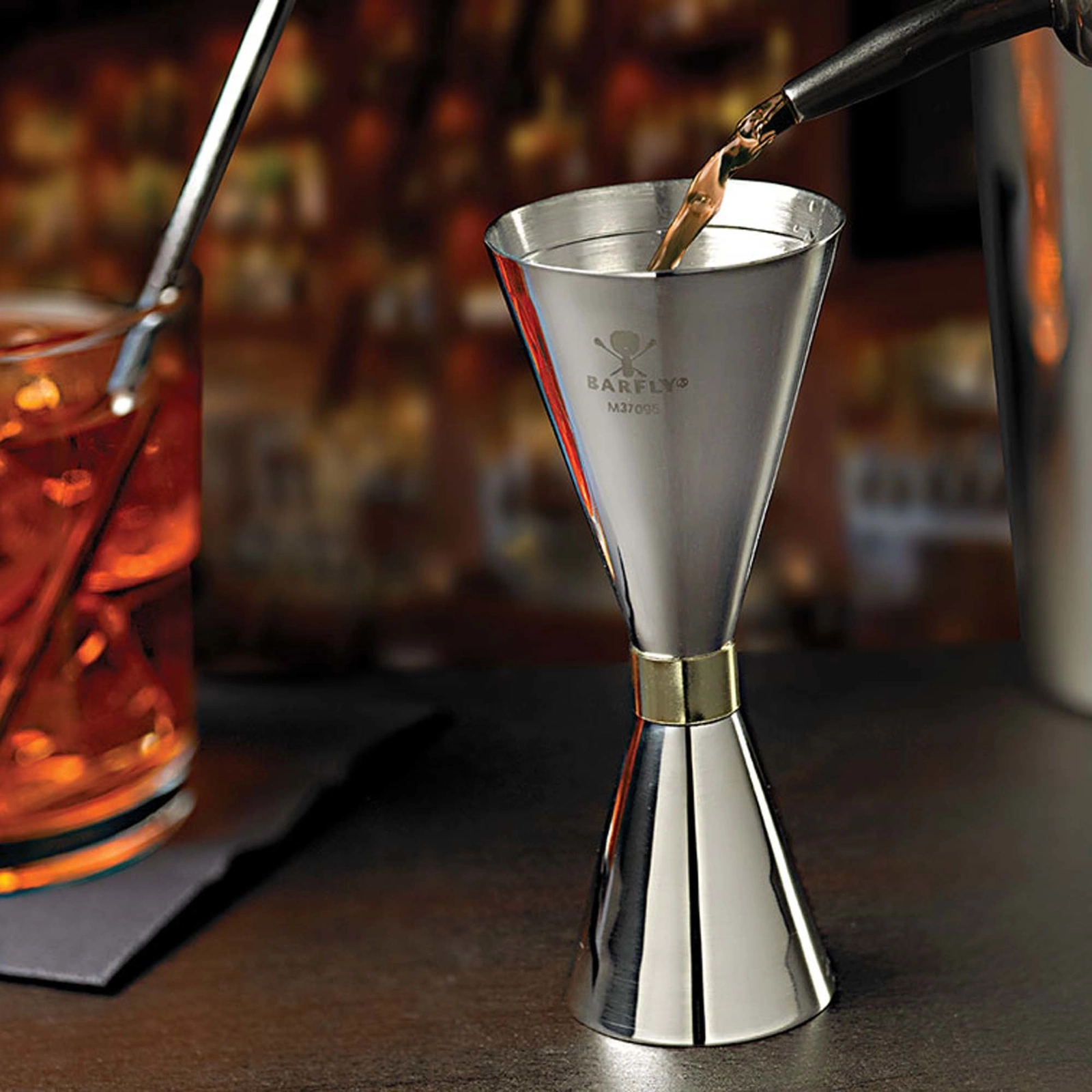 Jigger – miarka barmańska Slim Style, 30/60 ml, ze stali nierdzewnej ze złotą obwódką | BARFLY, M37096