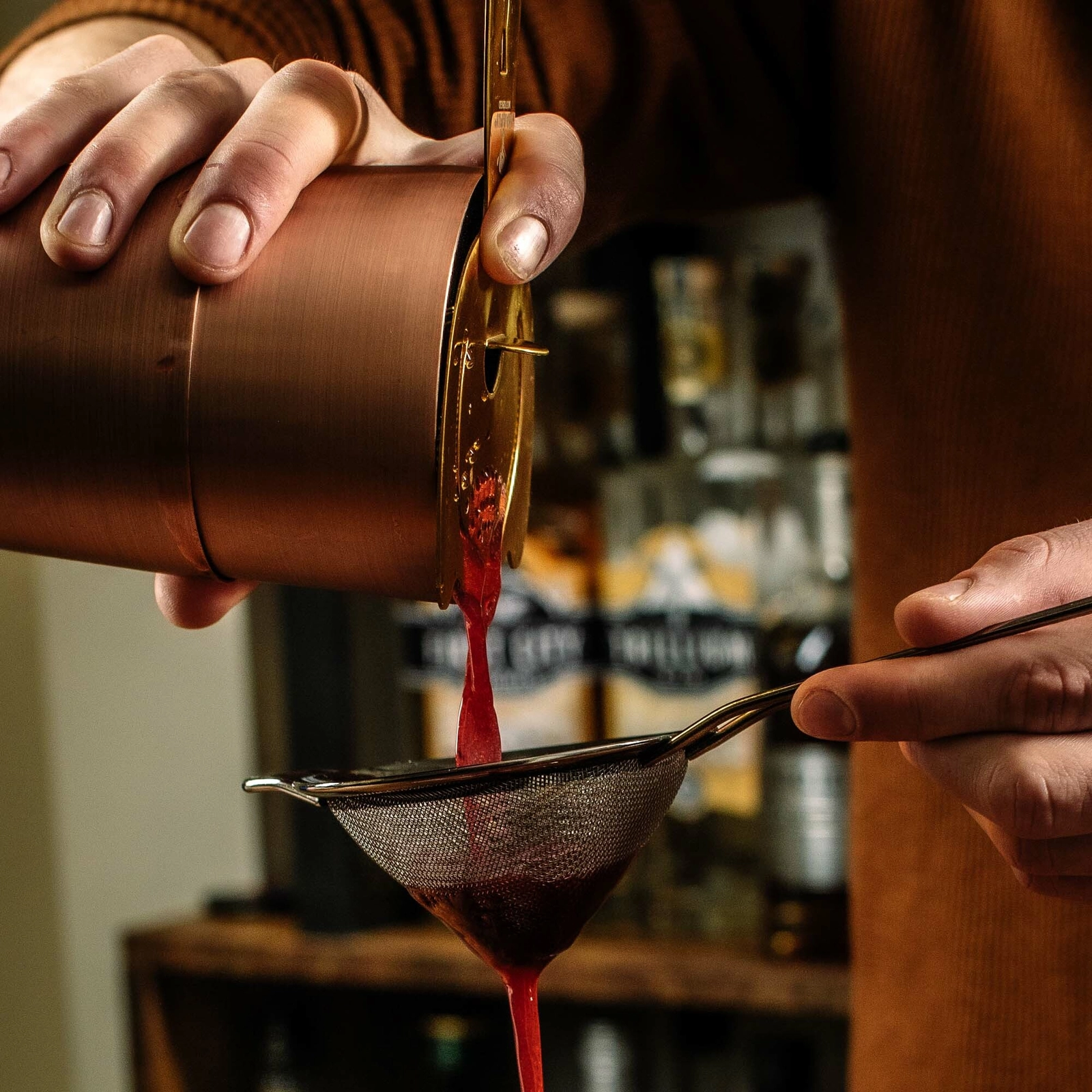 Miarka barmańska Bell z prostą krawędzią, ze stali nierdzewnej, antyczna miedź, 25/50 ml | BARFLY, Bell