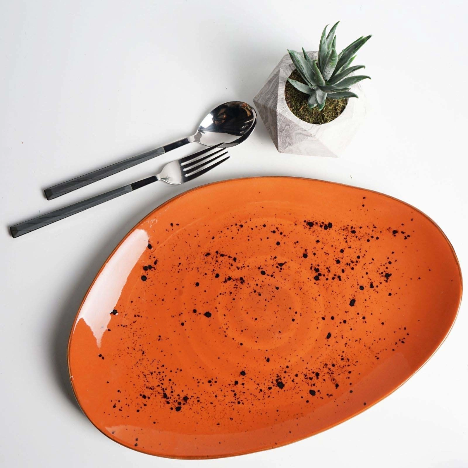 Talerz o organicznym kształcie, 350x210 mm, pomarańczowy | FINE DINE, Dahlia