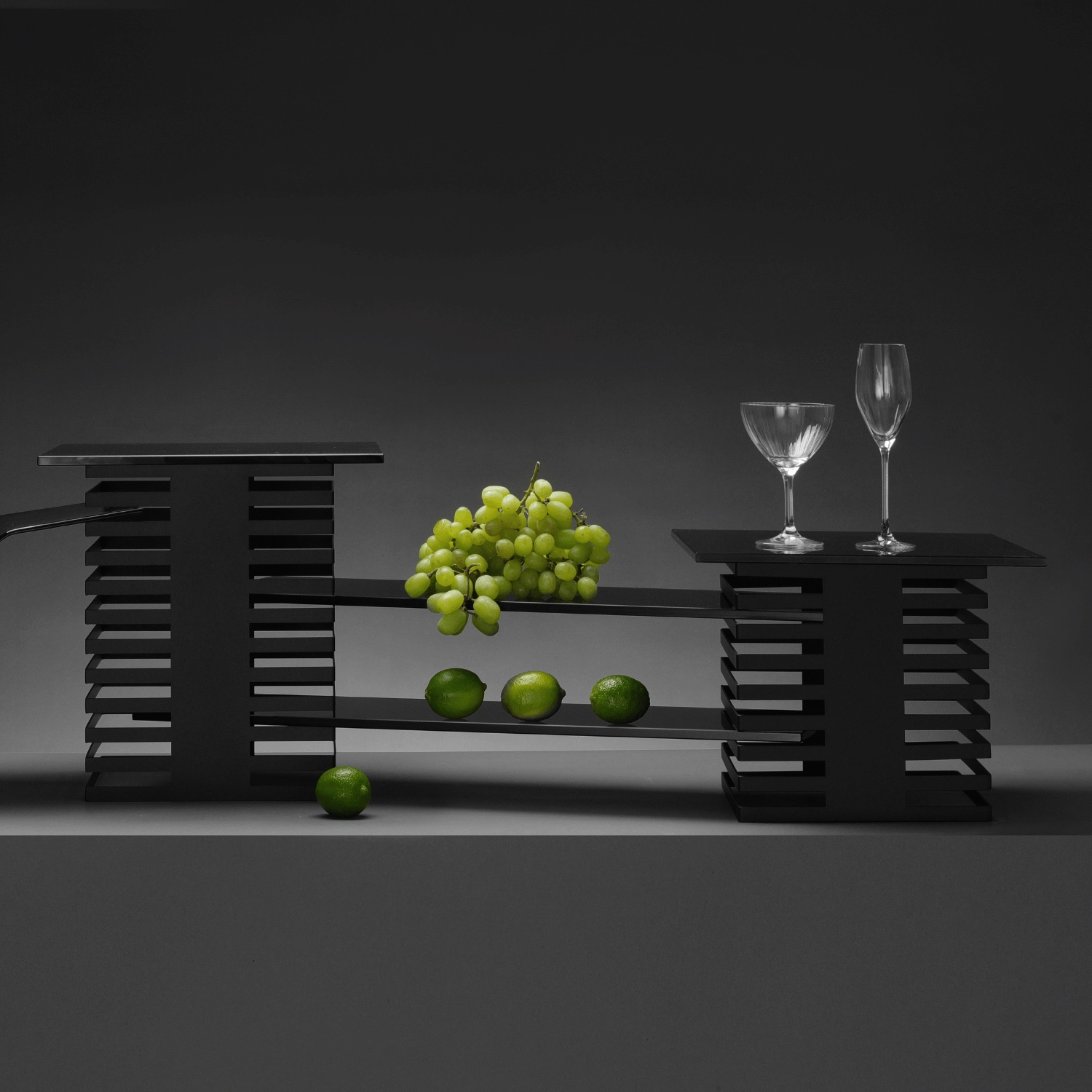 Kolumna bufetowa, 17 poziomów, 250×250×500 mm, czarna | FINE DINE, Skiatos