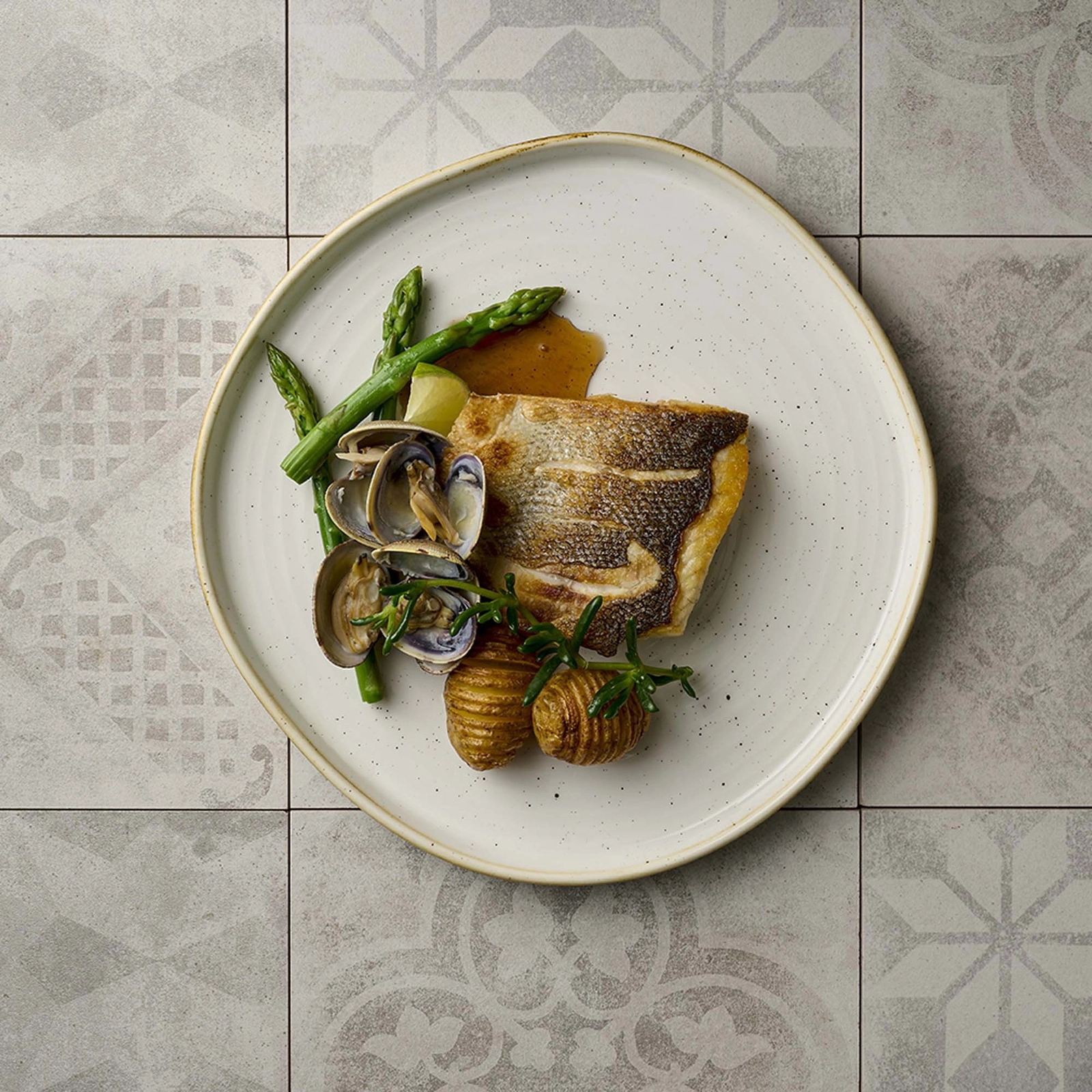 Talerz płytki z rantem, Ø210 mm | CHURCHILL, Stonecast Barley White