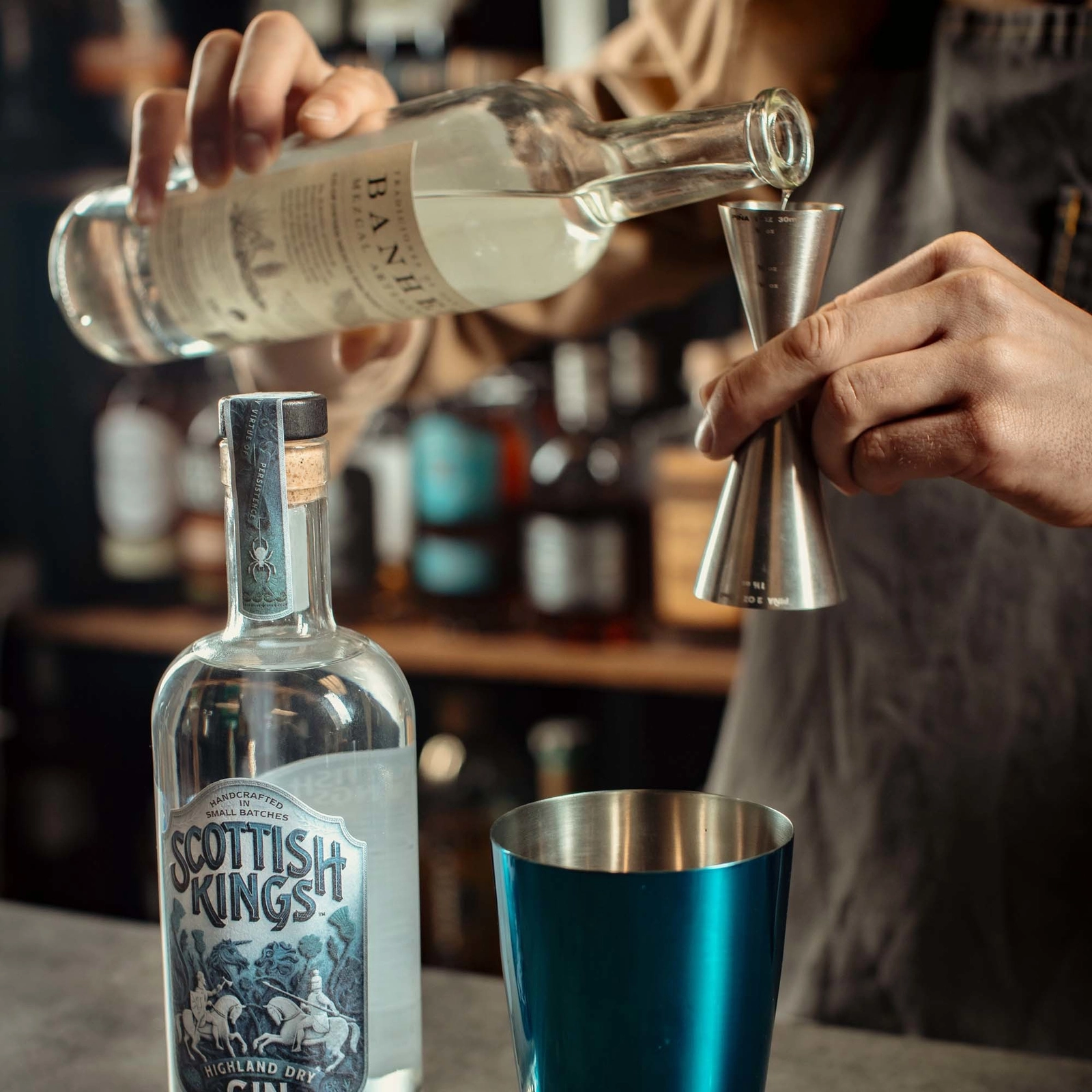 Jigger – miarka barmańska Slim Style, 30/60 ml, ze stali nierdzewnej ze złotą obwódką | BARFLY, M37096