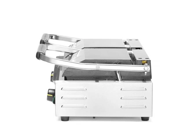 Grill kontaktowy podwójny, 1/2 gładki, 1/2 ryflowany, 3,6 kW, 230 V, 575×430×510 mm | HENDI, 263907